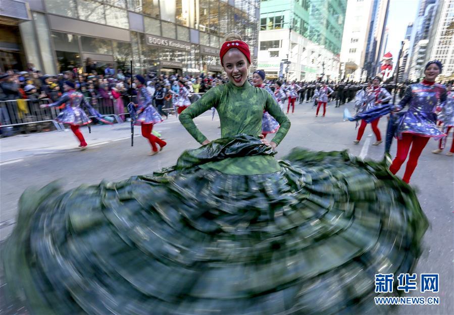 纽约举行2017感恩节大游行